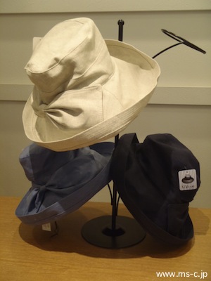 帽子　price.¥3,990-